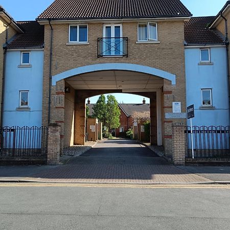 Excel Single Room - 5Mins To Excel & 10Mins To Canary Wharf لندن المظهر الخارجي الصورة